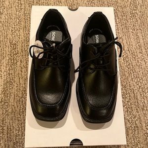 Boys black Dress shoes size 12